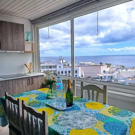 Apartament Wonderful Sea View In Puerto del Carmen (Lanzarote)